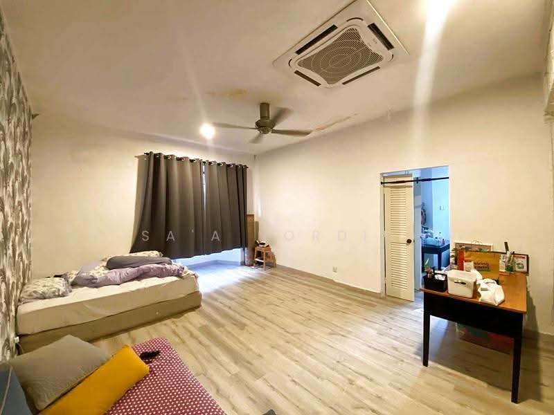 2-storey Terraced House for Sale in SS19 (Subang Jaya) - Sa'a Nordin - Bedroom - PropertyGuru.com.my
