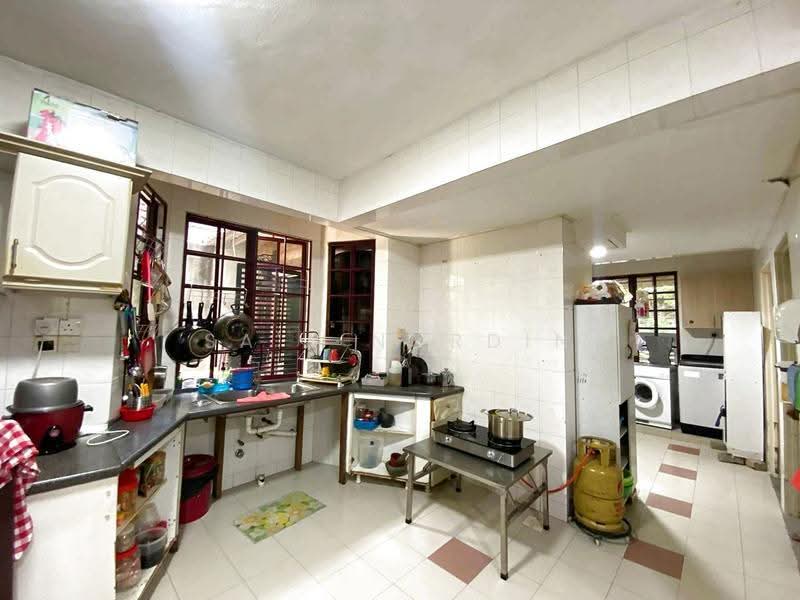 2-storey Terraced House for Sale in SS19 (Subang Jaya) - Sa'a Nordin - Kitchen - PropertyGuru.com.my