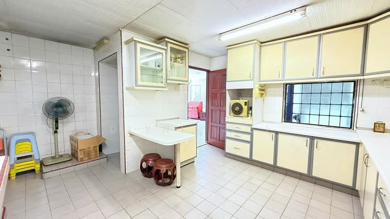 Bungalow House untuk Dijual di Taman Desa (Kuala Lumpur) - Dlynie Ooi - Kitchen - PropertyGuru.com.my