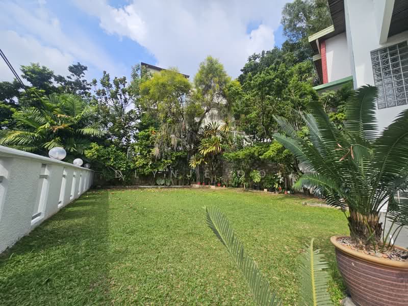 Bungalow House untuk Dijual di Taman Desa (Kuala Lumpur) - Dlynie Ooi - Garden - PropertyGuru.com.my