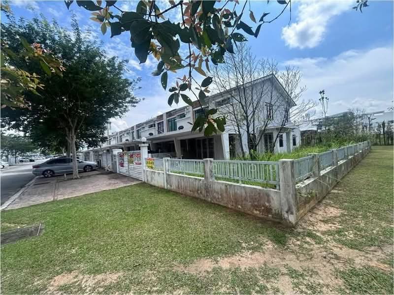 Rumah Teres 2-Tingkat untuk Dijual di Cyberjaya (Selangor) - Kenny Choo - Exterior - PropertyGuru.com.my
