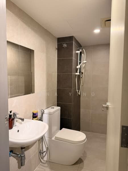 Service Residence for Sale at Pinnacle Petaling Jaya - Anna Ying - Bathroom - PropertyGuru.com.my