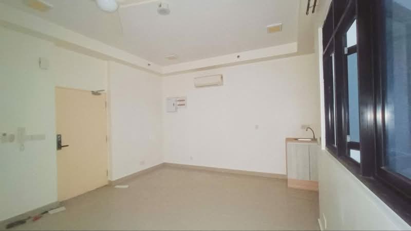 Service Residence for Sale at Meridin Executive Suites @ The Meridin - Serene Low - Interior - PropertyGuru.com.my
