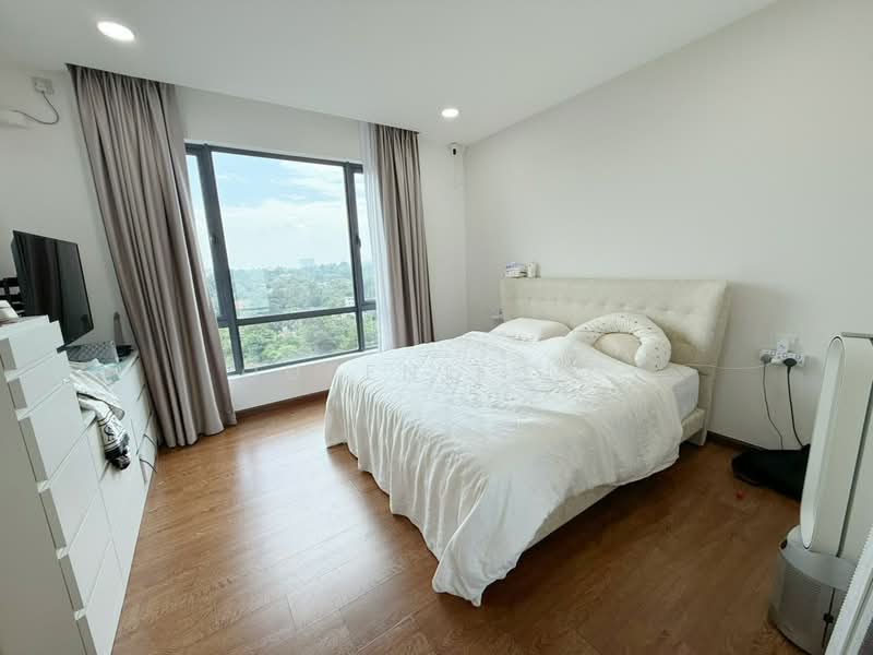 Service Residence for Sale at Country Garden Central Park - Queenie Ng - PropertyGuru.com.my