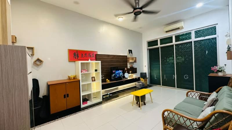 Rumah Teres 1-Tingkat untuk Disewa di Taman Krubong Jaya (Krubong) - Phang Seow Ling - Living Room - PropertyGuru.com.my