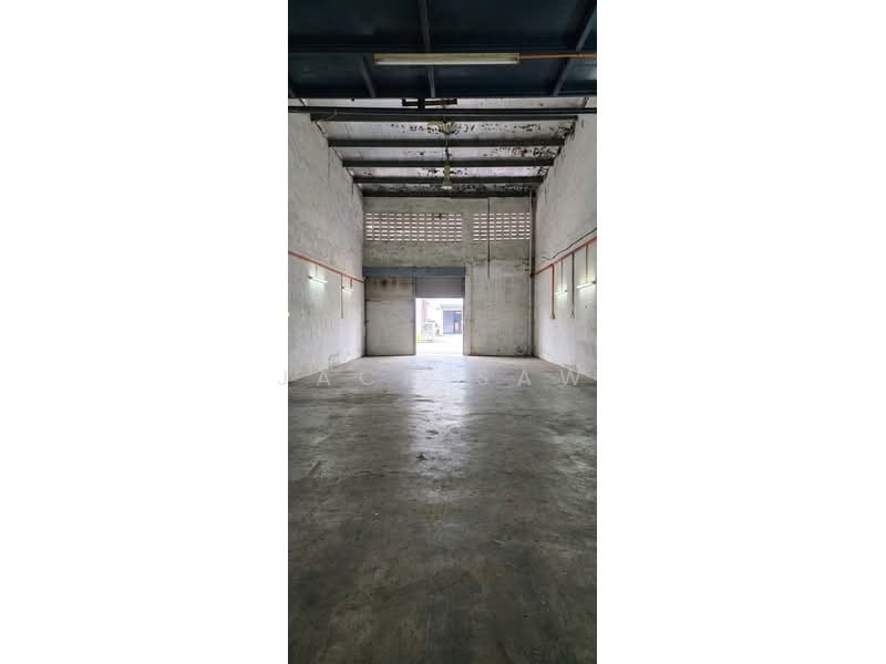 Terrace Factory for Sale in Kawasan Perusahaan Sungai Lokan (Butterworth) - Jack Saw - Interior - PropertyGuru.com.my