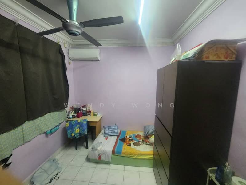Rumah Teres 1.5-Tingkat untuk Disewa di Taman Rinting (Masai) - Wendy Wong - Bedroom - PropertyGuru.com.my