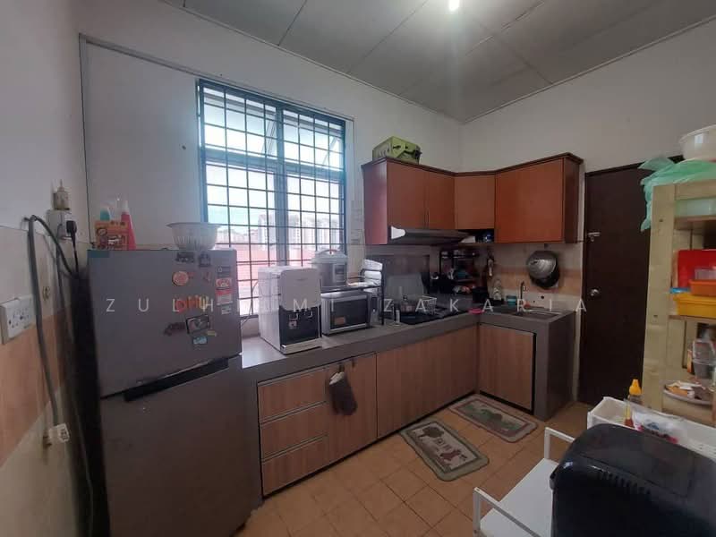Pangsapuri untuk Dijual di Pinggiran Cempaka, Ampang - Zulhilmi Zakaria - Kitchen - PropertyGuru.com.my