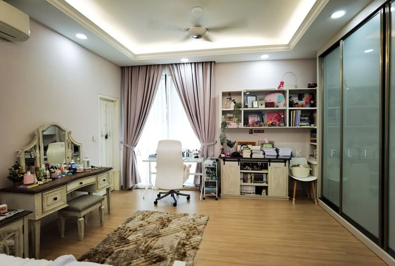 Zero-Lot Bungalow for Sale in Shah Alam (Selangor) - Zairul Asrah Zulkefli - Study - PropertyGuru.com.my