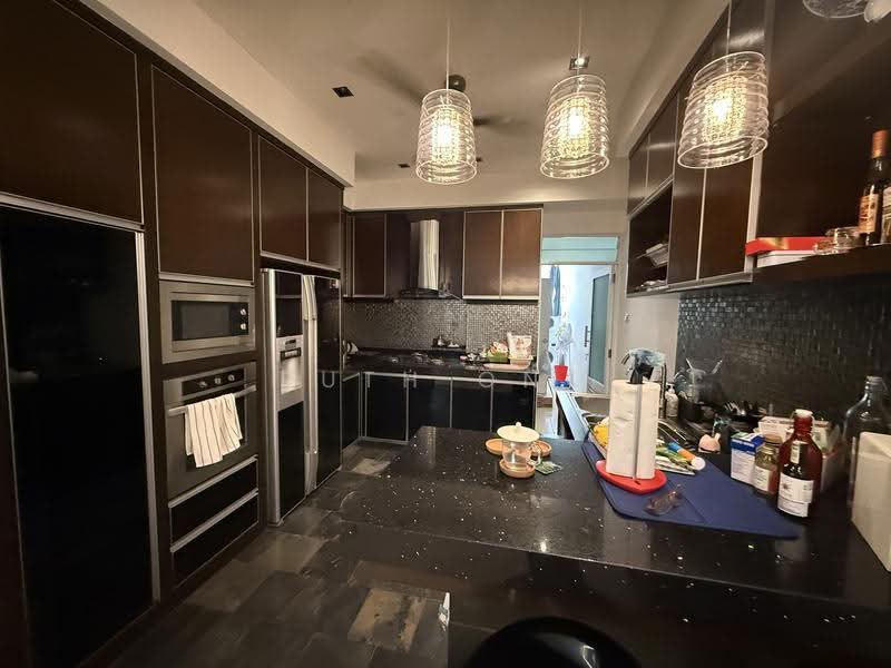 Condominium for Sale at Tanjung Beach Condominium - Ruth Ong - Kitchen - PropertyGuru.com.my