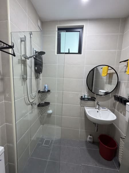 Kediaman Servis untuk Disewa di B11 Parkland Residence - Kok Wah Captain - Bathroom - PropertyGuru.com.my