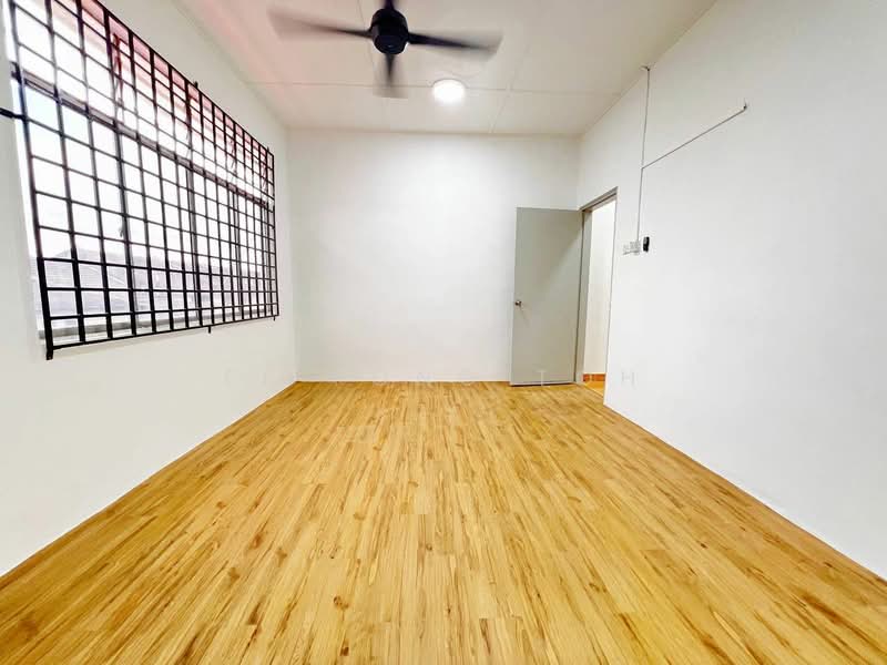 2-storey Terraced House for Sale in Taman Bukit Kempas (Tampoi) - Ee Fong Toh - Interior - PropertyGuru.com.my