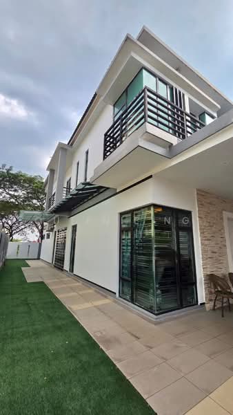 Semi-Detached House for Sale in Johor Bahru (Johor) - Queenie Ng - Exterior - PropertyGuru.com.my