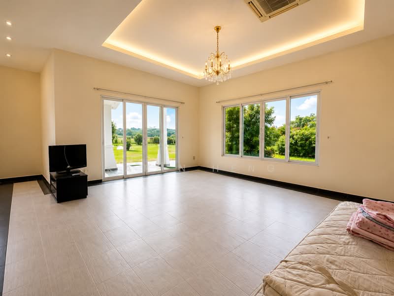 Bungalow House for Sale in Leisure Farm (Gelang Patah) - Karen Heng - Living Room - PropertyGuru.com.my