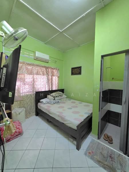 Rumah Teres 1-Tingkat untuk Dijual di Hulu Semenyih (Selangor) - Mohd Faizal - Bedroom - PropertyGuru.com.my