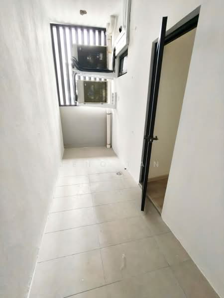 Condominium for Sale at Milano Eight - Jeno Tan - Corridor - PropertyGuru.com.my