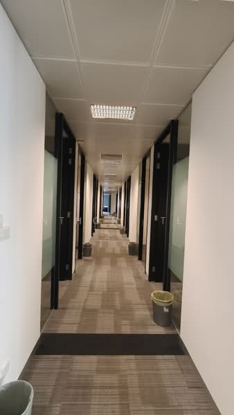 Pejabat untuk Disewa di KLCC (KL City Centre) - Anthony Tew - Corridor - PropertyGuru.com.my