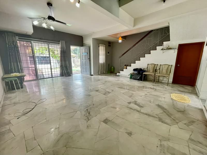 2-storey Terraced House for Rent in Putra Heights (Subang Jaya) - Nazerene Kurung - Living Room - PropertyGuru.com.my