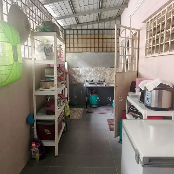 Rumah Teres 2-Tingkat untuk Dijual di Taman Pelangi Semenyih (Semenyih) - Yee Fang - Kitchen - PropertyGuru.com.my