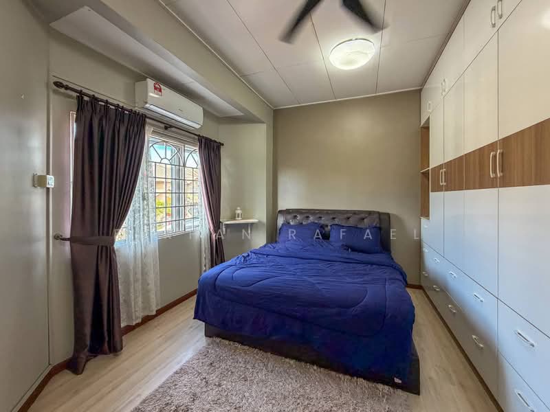 2-storey Terraced House for Sale in Bandar Kinrara Seksyen 1 (Bandar Kinrara) - Farhan Rafael - Bedroom - PropertyGuru.com.my