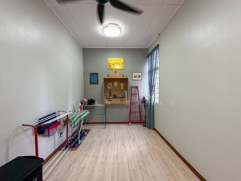 2-storey Terraced House for Sale in Bandar Kinrara Seksyen 1 (Bandar Kinrara) - Farhan Rafael - Interior - PropertyGuru.com.my