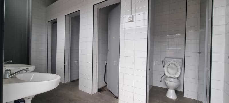 Warehouse for Sale in Telok Panglima Garang (Selangor) - Jessie Koh - Bathroom - PropertyGuru.com.my