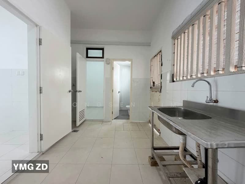 2-storey Terraced House for Sale in Setia Utama (Setia Alam) - Yongsen Lim - Kitchen - PropertyGuru.com.my