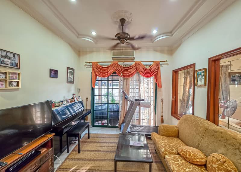 Rumah Berkembar untuk Dijual di Tiara Kemensah (Ulu Kelang) - Azli Ibrahim - Living Room - PropertyGuru.com.my