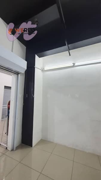 Shop for Sale in Shah Alam (Selangor) - Vivan Tan - Interior - PropertyGuru.com.my