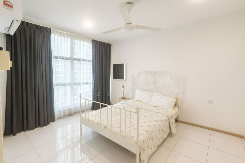 Kediaman Servis untuk Dijual di Vista Alam Serviced Apartment - Izzaza Izzati - Bedroom - PropertyGuru.com.my