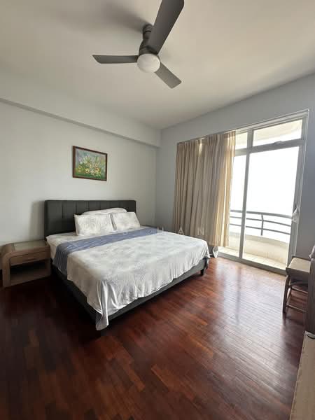 Kondominium untuk Dijual di Ocean Palms Condominium - NS Han - Bedroom - PropertyGuru.com.my