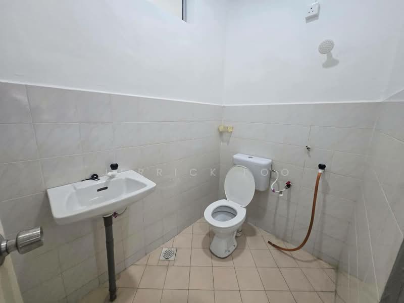 Rumah Teres 1-Tingkat untuk Dijual di Kluang (Johor) - Jerrick Foo - Bathroom - PropertyGuru.com.my
