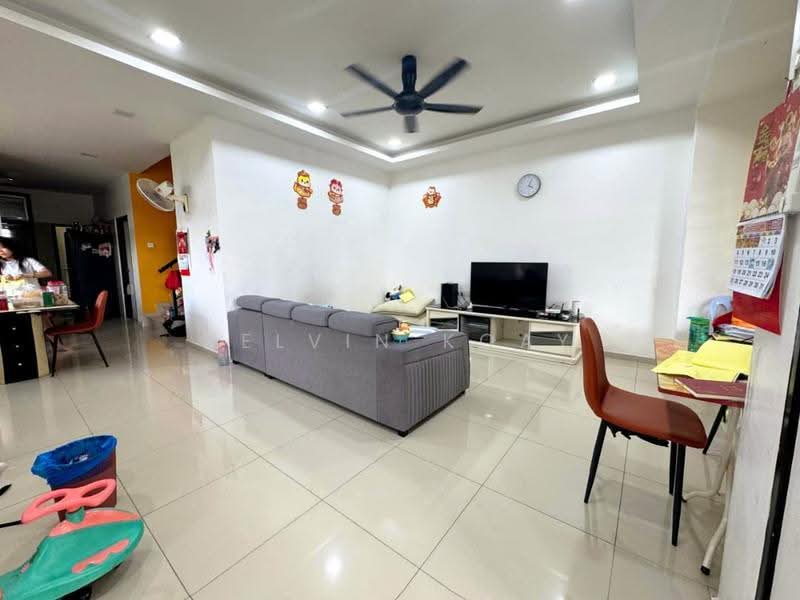 2-storey Terraced House for Sale in Ulu Tiram (Johor) - Kelvin Koay - Living Room - PropertyGuru.com.my