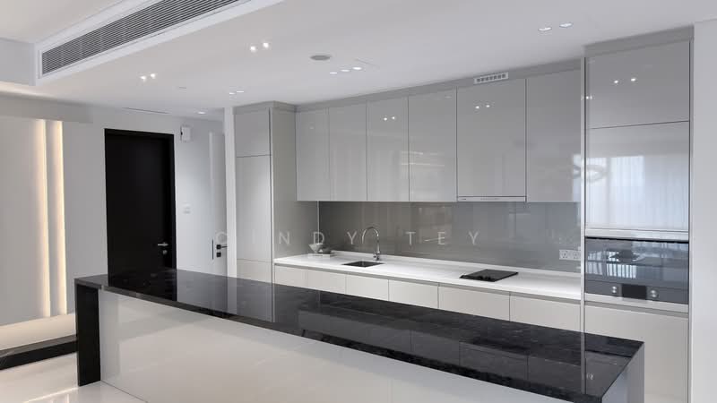 Kediaman Servis untuk Disewa di Crown Residences @ Pavilion Damansara Heights - Cindy Tey - Dry Kitchen - PropertyGuru.com.my