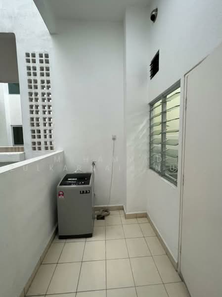 Kediaman Servis untuk Disewa di Saville @ Cheras - Muhammad Zulkarnain Nur Salim - Balcony - PropertyGuru.com.my