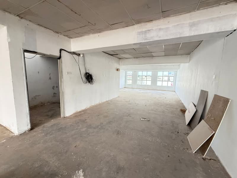 Shop for Sale in Batu Berendam (Melaka) - Mario Seet - Interior - PropertyGuru.com.my