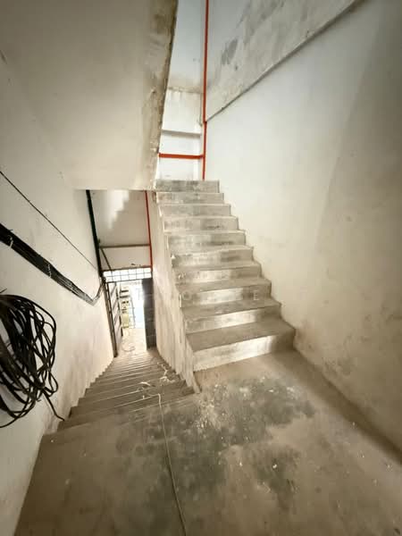 Shop for Sale in Batu Berendam (Melaka) - Mario Seet - Corridor - PropertyGuru.com.my