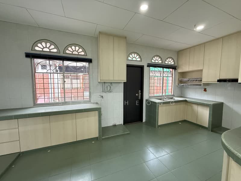 Rumah Teres untuk Disewa di Kampung Pandan (Cheras) - Sean Cheong - Kitchen - PropertyGuru.com.my