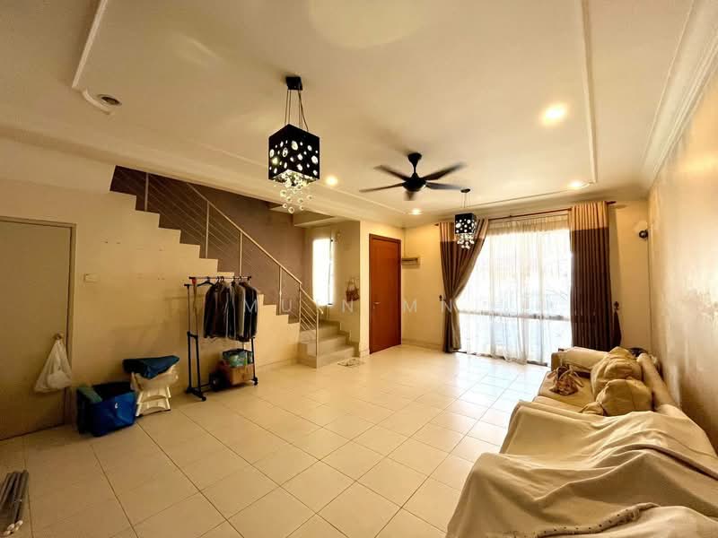 2-storey Terraced House for Sale in Desa Coalfields (Sungai Buloh) - Muin Mn - Living Room - PropertyGuru.com.my