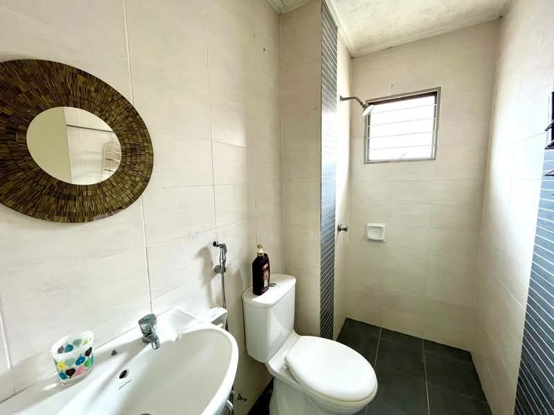 2-storey Terraced House for Sale in Desa Coalfields (Sungai Buloh) - Muin Mn - Bathroom - PropertyGuru.com.my