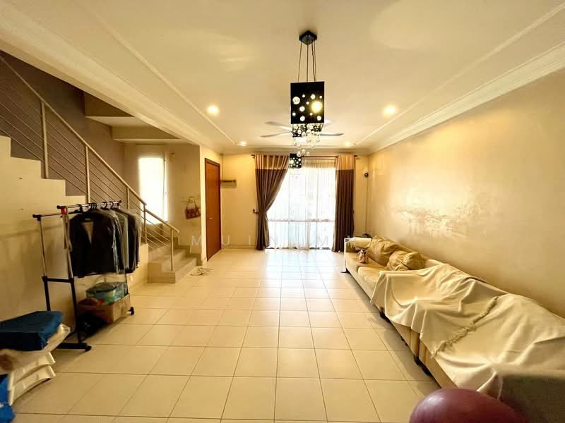 2-storey Terraced House for Sale in Desa Coalfields (Sungai Buloh) - Muin Mn - Living Room - PropertyGuru.com.my