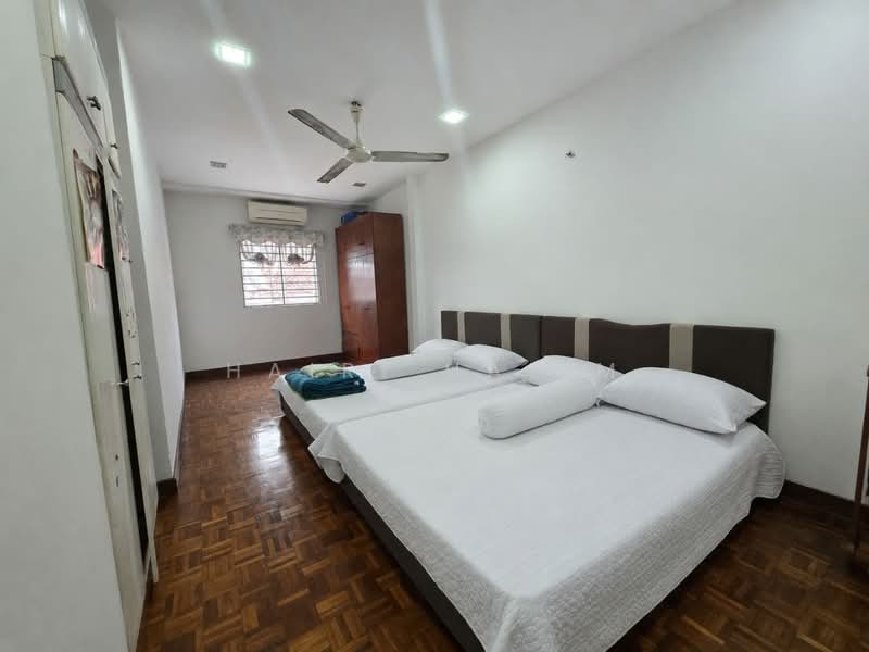 2-storey Terraced House for Sale in Seksyen 8 (Shah Alam) - Hairi Halim - PropertyGuru.com.my