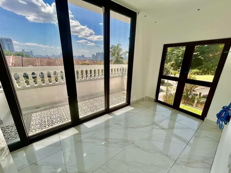 Rumah Teres 3-Tingkat untuk Dijual di Taman Setiawangsa (Setiawangsa) - Azli Ibrahim - Balcony - PropertyGuru.com.my