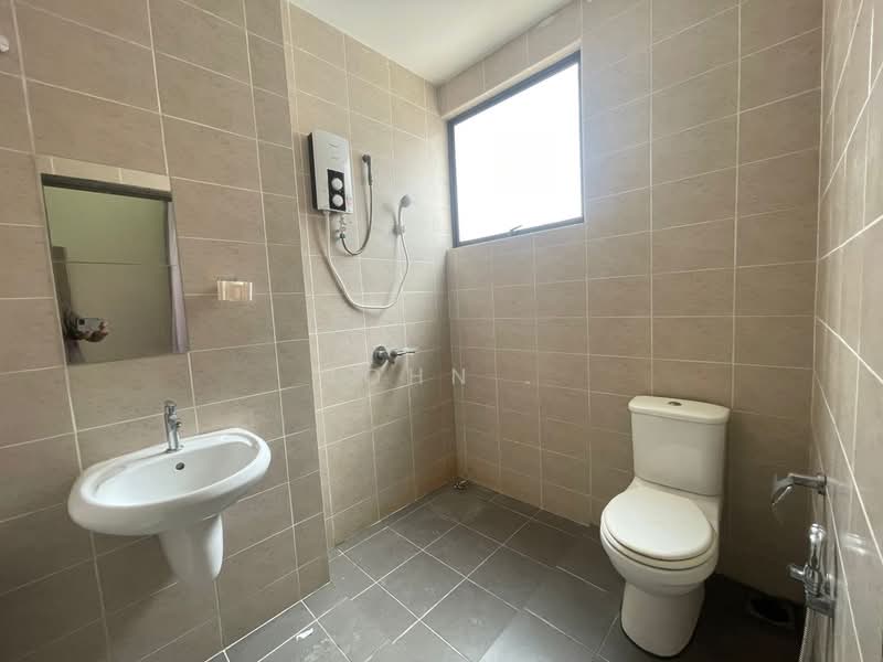 Rumah Teres 3-Tingkat untuk Disewa di Prima Selayang (Selayang) - John . - Bathroom - PropertyGuru.com.my