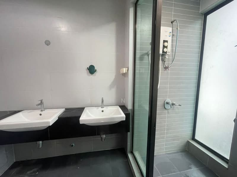 Rumah Teres 3-Tingkat untuk Disewa di Prima Selayang (Selayang) - John . - Bathroom - PropertyGuru.com.my