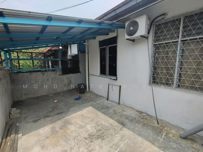 Rumah Teres 1-Tingkat untuk Dijual di Bukit Sentosa (Rawang) - Mohd Nazri Roslan - Exterior - PropertyGuru.com.my