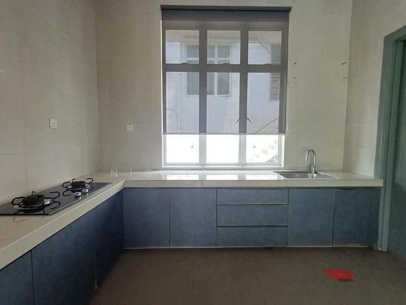 3-storey Terraced House for Rent in Taman Dolomite Templer (Rawang) - Nicole Saw - Kitchen - PropertyGuru.com.my