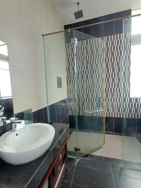 3-storey Terraced House for Rent in Taman Dolomite Templer (Rawang) - Nicole Saw - Bathroom - PropertyGuru.com.my