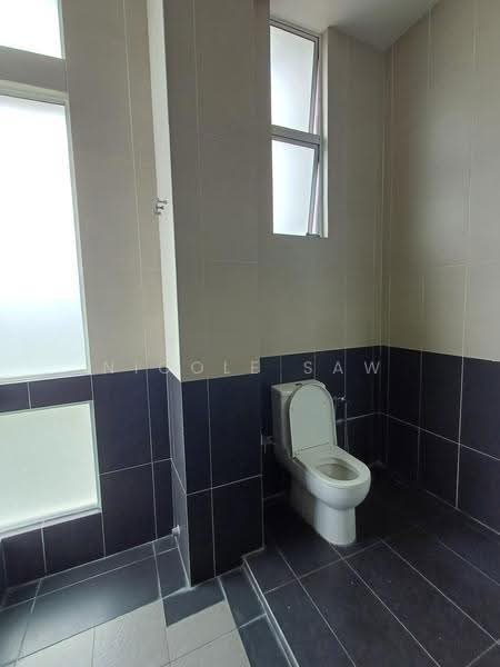 3-storey Terraced House for Rent in Taman Dolomite Templer (Rawang) - Nicole Saw - Bathroom - PropertyGuru.com.my