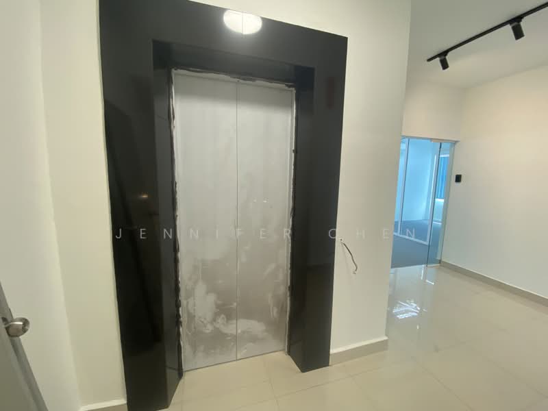 Office for Rent in Taman Equine (Seri Kembangan) - Jennifer Chen - Corridor - PropertyGuru.com.my